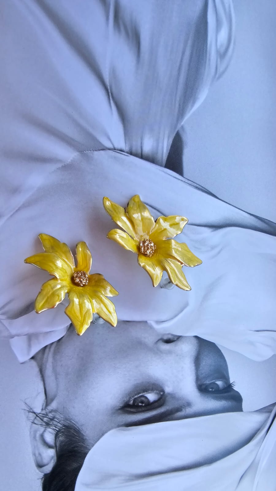 Aros flor 2 amarillo