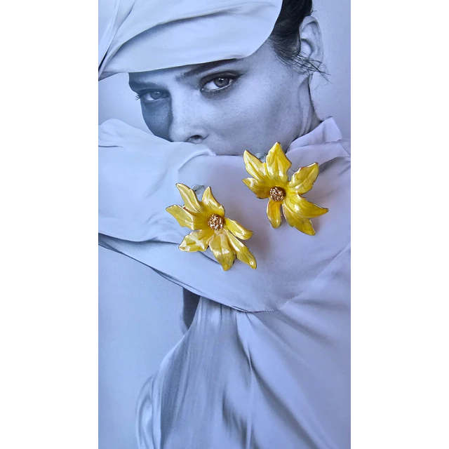 Aros flor 2 amarillo