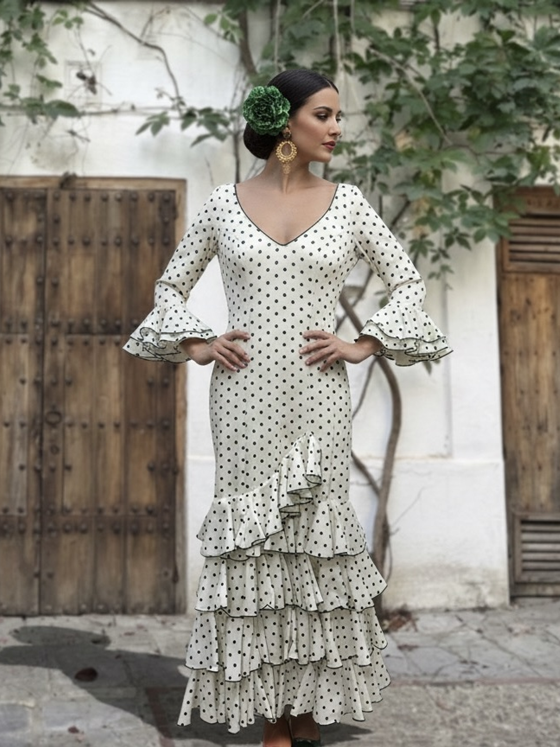 VESTIDO LUCÍA CREMA LUNAR VERDE 1