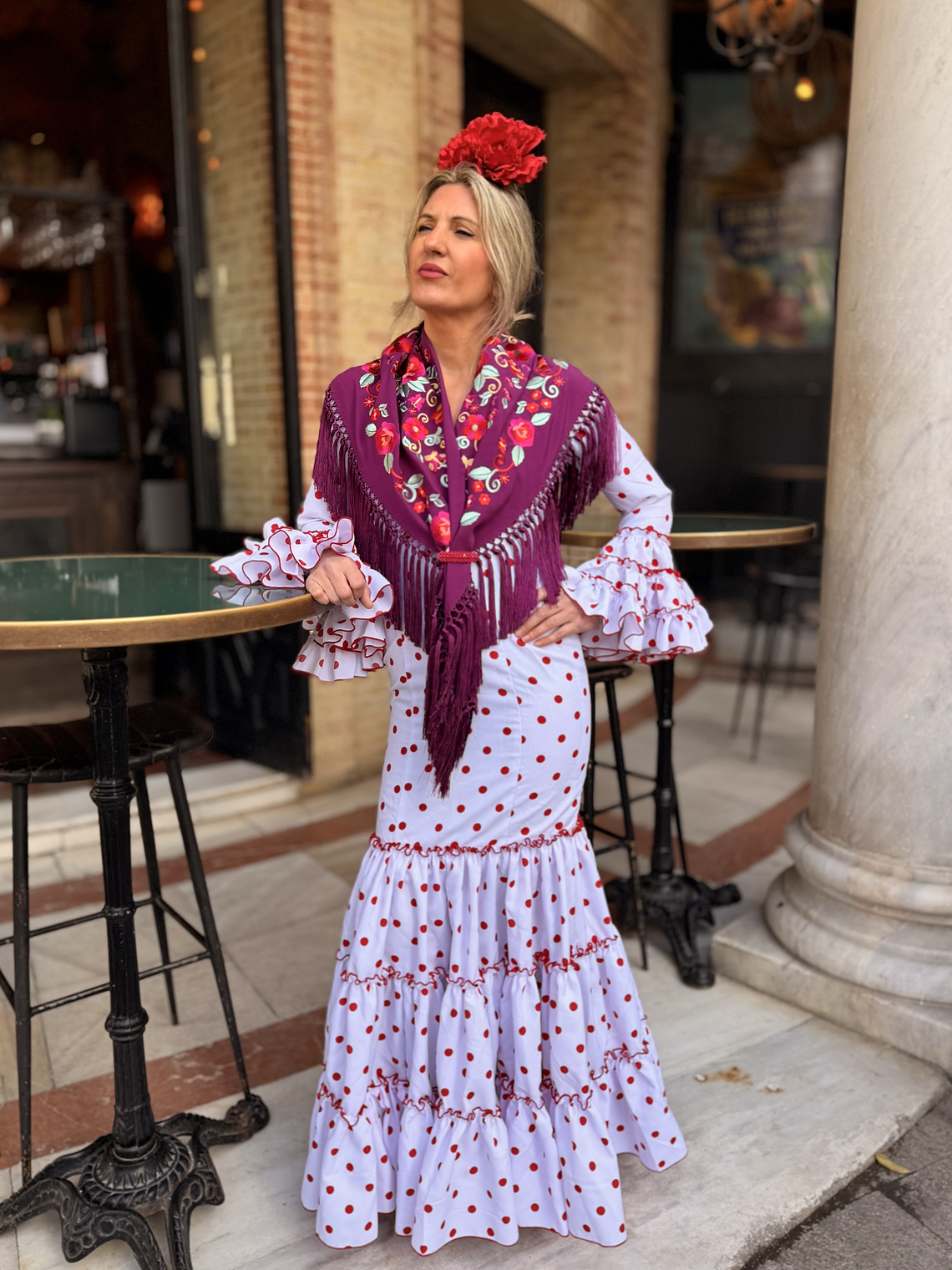 VESTIDO CARMEN BLANCO LUNAR MEDIANO ROJO 1