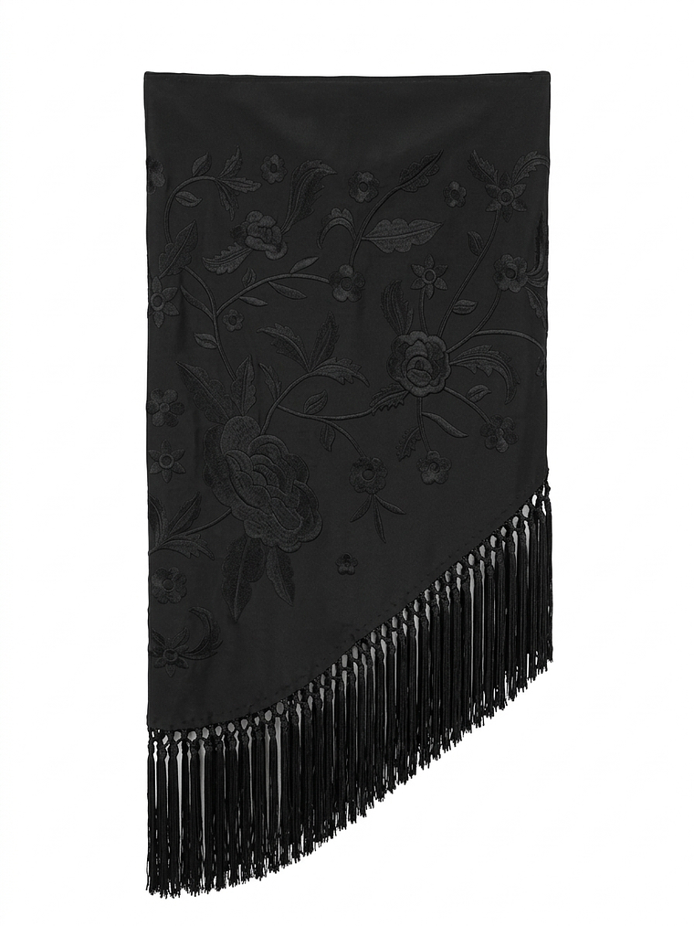 MANTONCILLO NEGRO BORDADO NEGRO 1