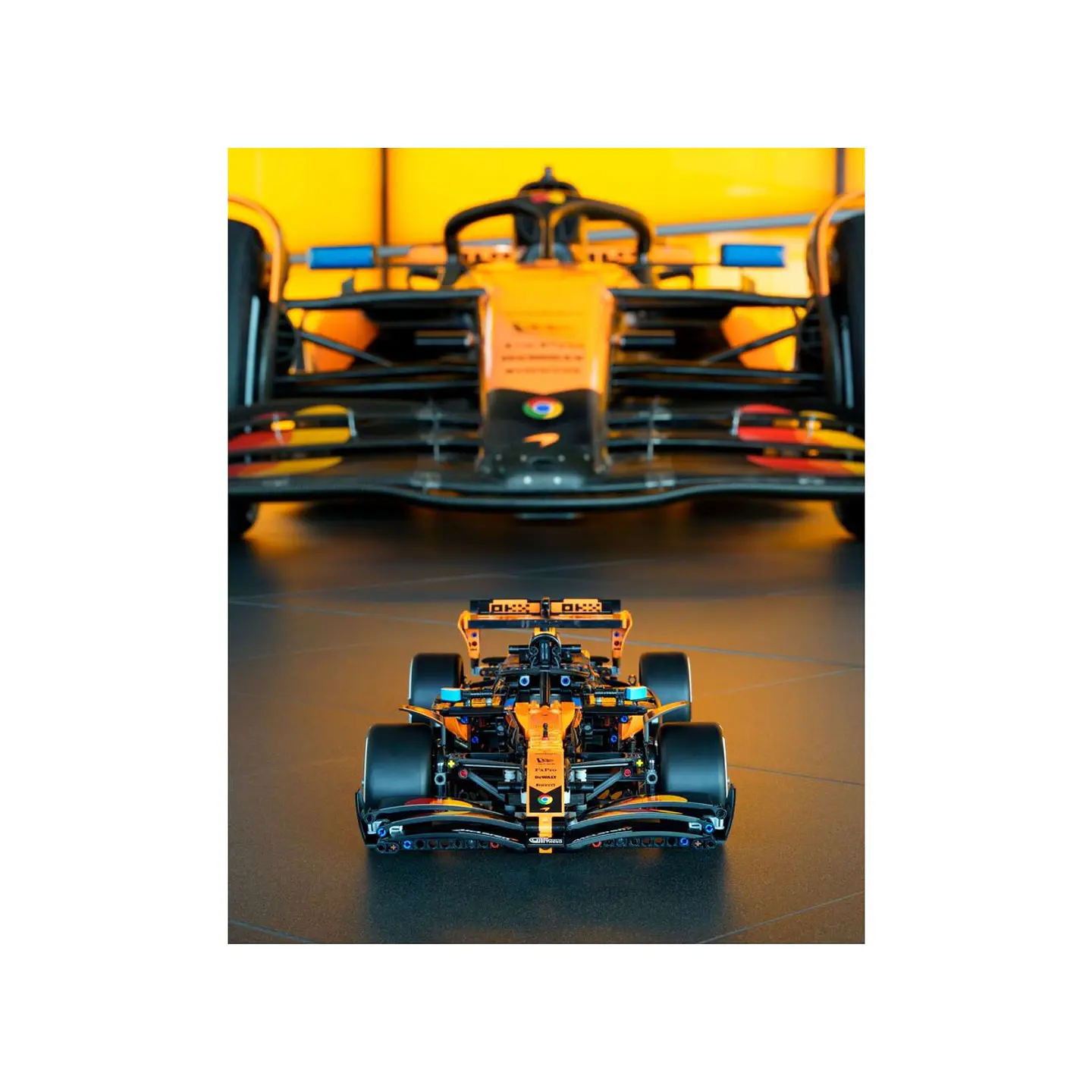 LEGO Technic McLaren MCL39 F1 Car (42228) 8