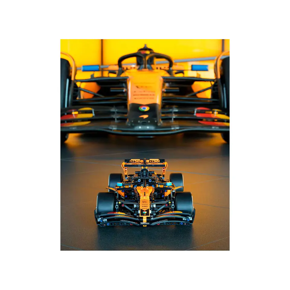 LEGO Technic McLaren MCL39 F1 Car (42228) 8