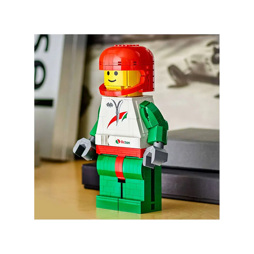LEGO Minifigura Piloto de Carreras a Escala (40819) 2