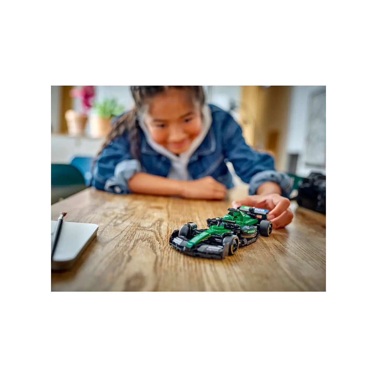 LEGO Speed Champions Aston Martin Aramco F1 AMR24 Race Car (77245) 6