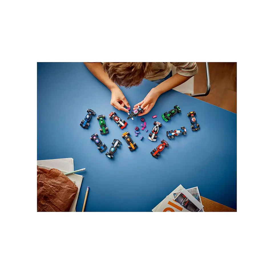 LEGO F1 Collectible Race Cars (71049) 3