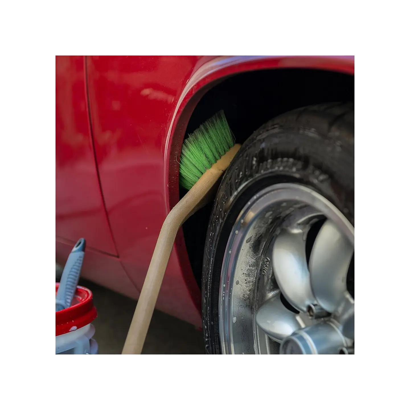 Chemical Guys Long Handle Body & Wheel Brush 2