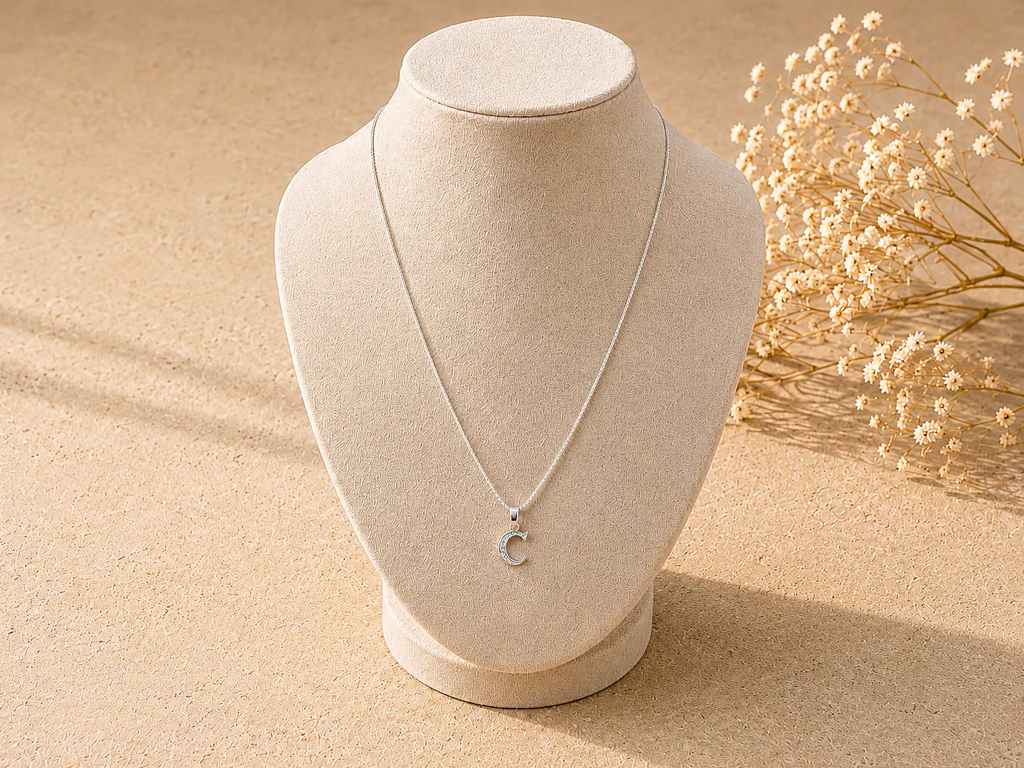 Collar Iniziale C 1