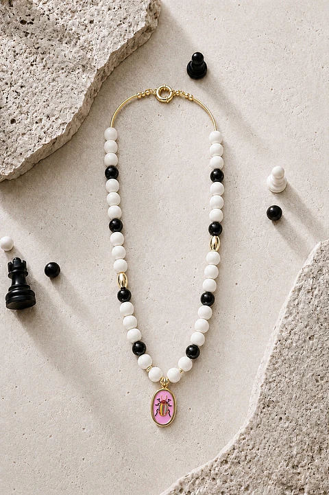 Collar Scarabeo