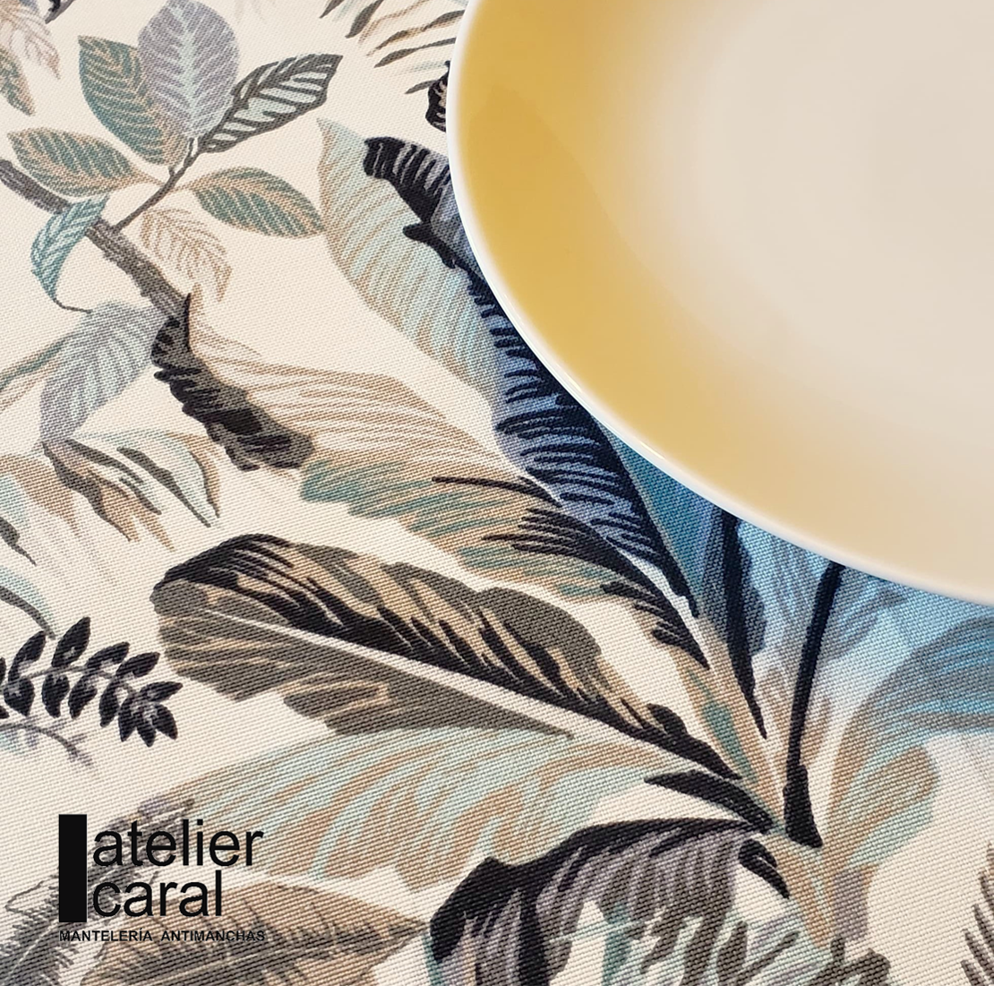JARDÍN TROPICAL GRIS MENTA mantel 1,5 x 2,4 m antimanchas
