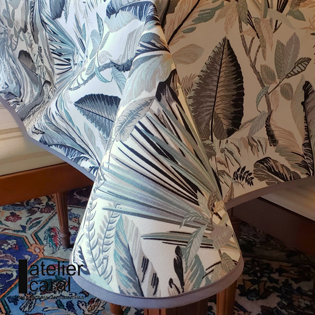 JARDÍN TROPICAL GRIS MENTA mantel 1,5 x 2,1 m antimanchas