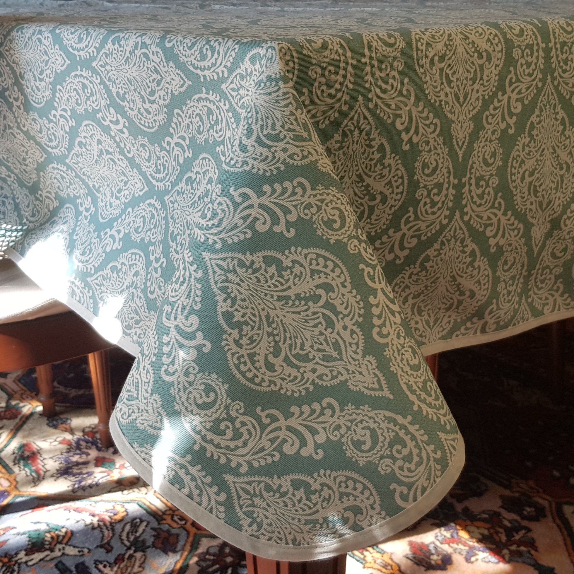 VICTORIAN  MENTA  · varios tamaños ·