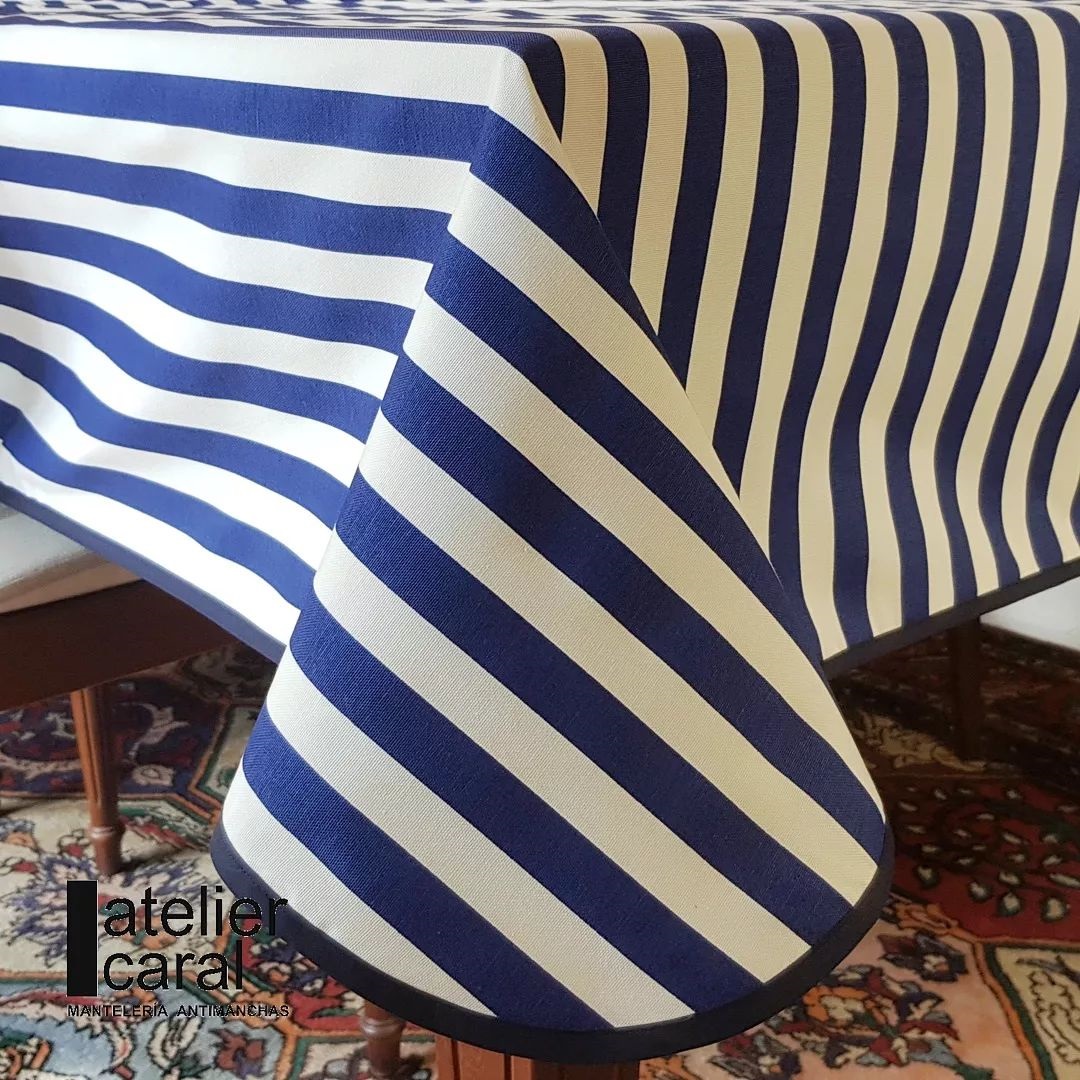 RAYAS  azul  mantel 1,5 x 2,4 m antimanchas