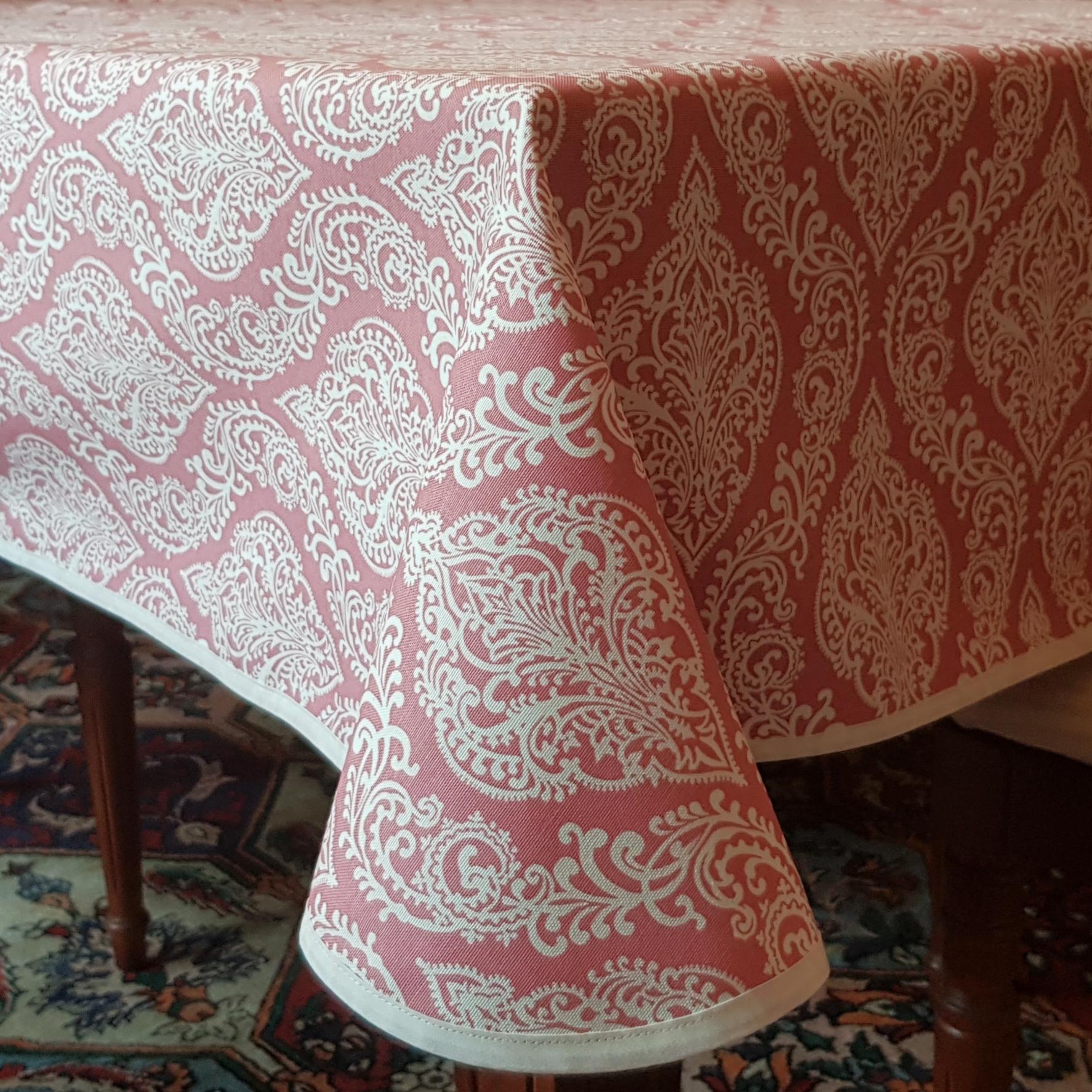 VICTORIAN<br>CORAL<br>mantel rectangular<br>1,8 x 2,7 m