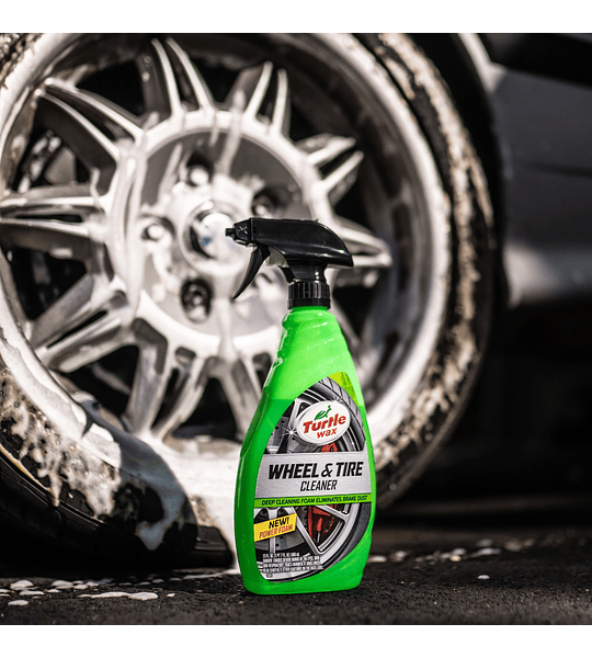 Pack Llantas y Aros (Wet & Black Tire Shine 680mL + Wheel & Tire Cleaner 680mL + Cepillo para Llantas)