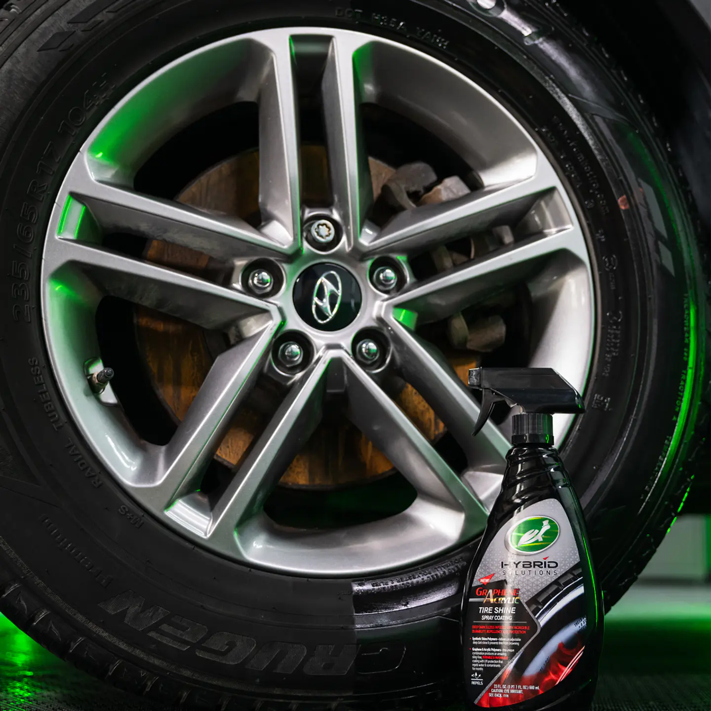 Recubrimiento Grafeno Acrílico en Spray para Llantas Tire Shine Spray Coating 680mL  3