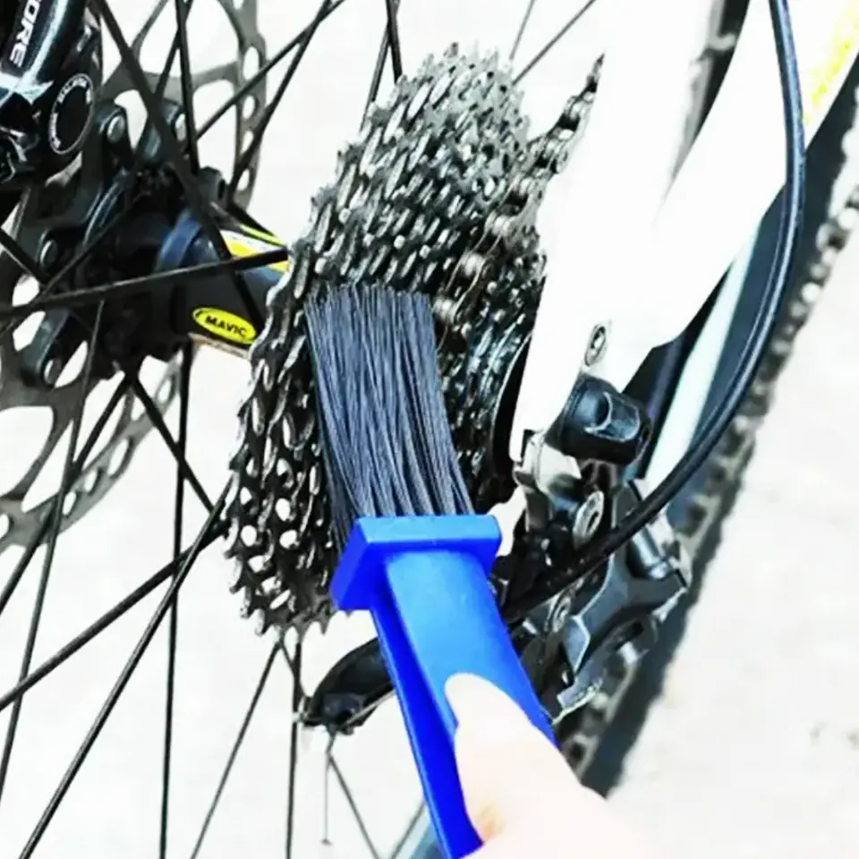 Cepillo para Limpieza de Cadenas de Moto y Bicicleta 5