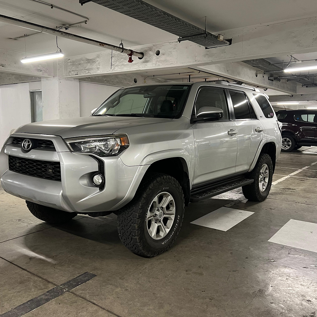 TOYOTA 4RUNNER SR5 4.0  / AÑO 2014 / 167.600KM / 4X4 / AUTOMATICA / BENCINA 3