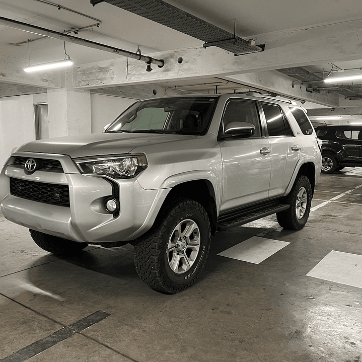 TOYOTA 4RUNNER SR5 4.0  / AÑO 2014 / 167.600KM / 4X4 / AUTOMATICA / BENCINA 3