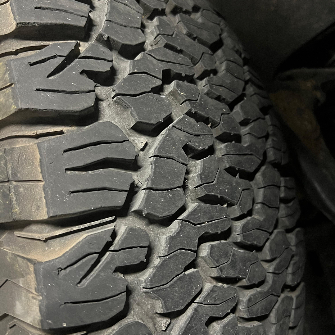 TOYOTA 4RUNNER SR5 4.0  / AÑO 2014 / 167.600KM / 4X4 / AUTOMATICA / BENCINA 12