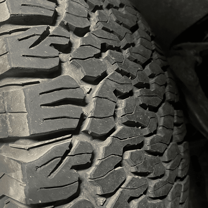 TOYOTA 4RUNNER SR5 4.0  / AÑO 2014 / 167.600KM / 4X4 / AUTOMATICA / BENCINA 12