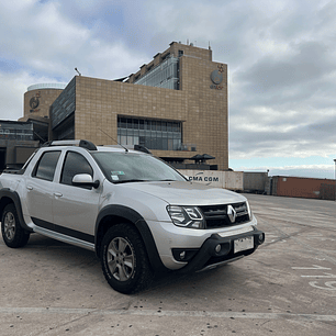 RENAULT DUSTER OROCH 2.0 / AÑO 2018 / 71.500KM / 4X2 / MECANICA / BENCINA