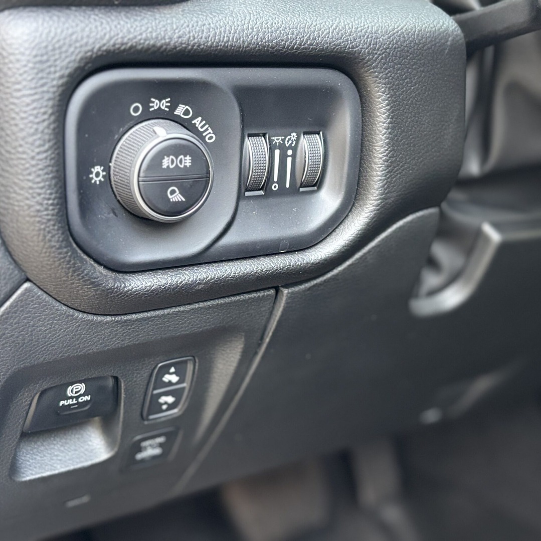 RAM 1500 Laramie 3.0 4WD / AÑO 2025 / 3.798KM / 4X4 / AUTOMATICA / DIESEL 16