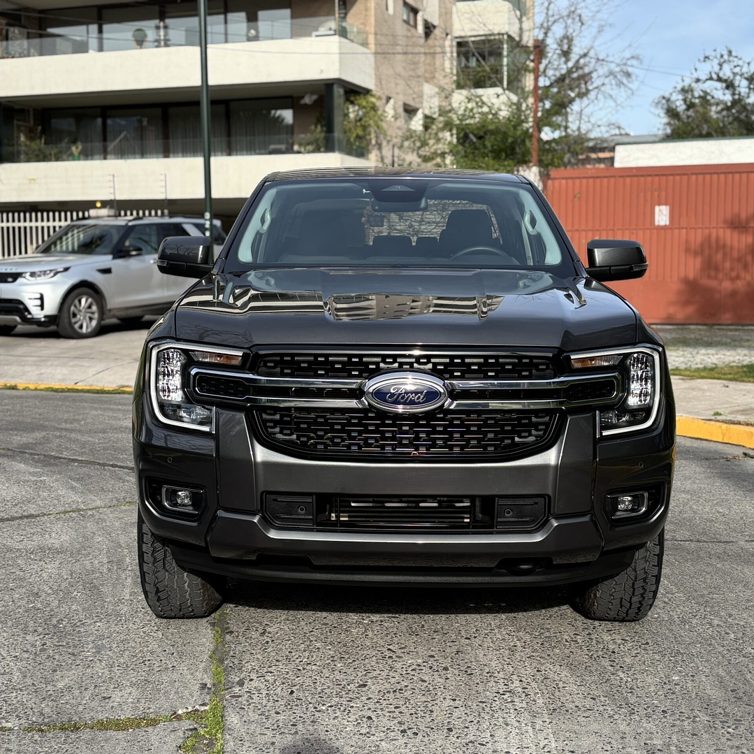 FORD RANGER XLT 2.0 / AÑO 2024 / 32.381KM / 4X4 / AUTOMATICA / DIESEL 2