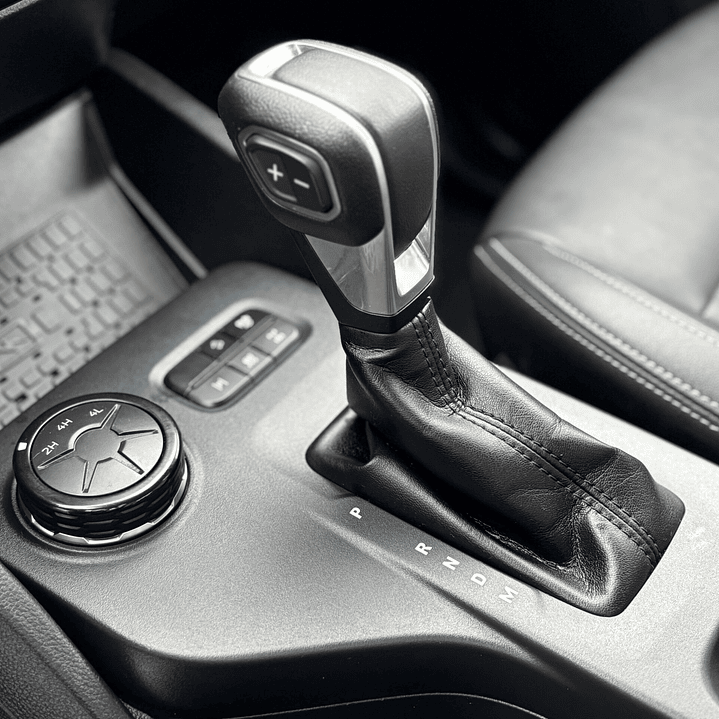 FORD RANGER XLT 2.0 / AÑO 2024 / 32.381KM / 4X4 / AUTOMATICA / DIESEL 14