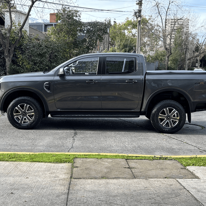 FORD RANGER XLT 2.0 / AÑO 2024 / 32.381KM / 4X4 / AUTOMATICA / DIESEL 4