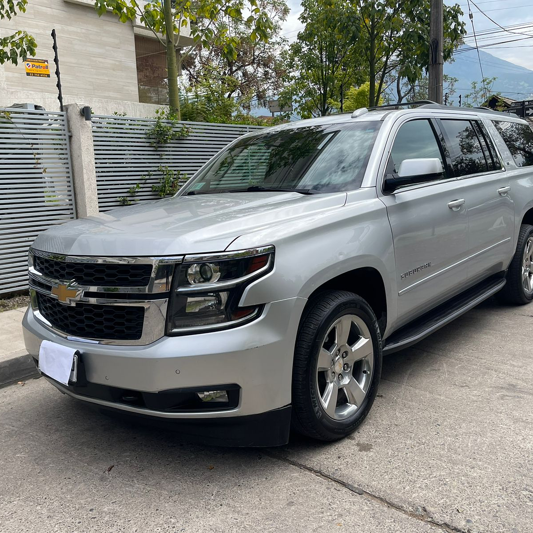 CHEVROLET SUBURBAN LT / AÑO 2019 / 105.000KM / 4X4 / AUTOMATICA / BENCINA 2