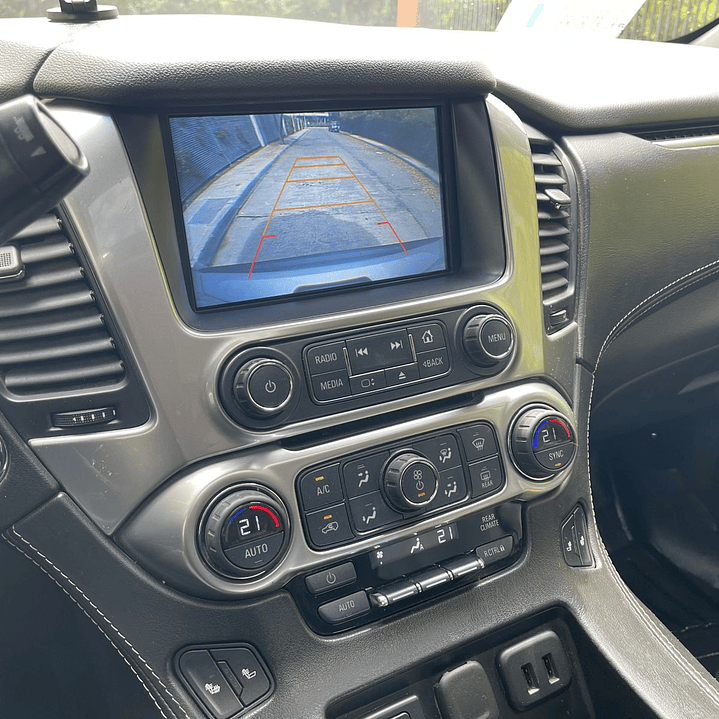 CHEVROLET SUBURBAN LT / AÑO 2019 / 105.000KM / 4X4 / AUTOMATICA / BENCINA 12