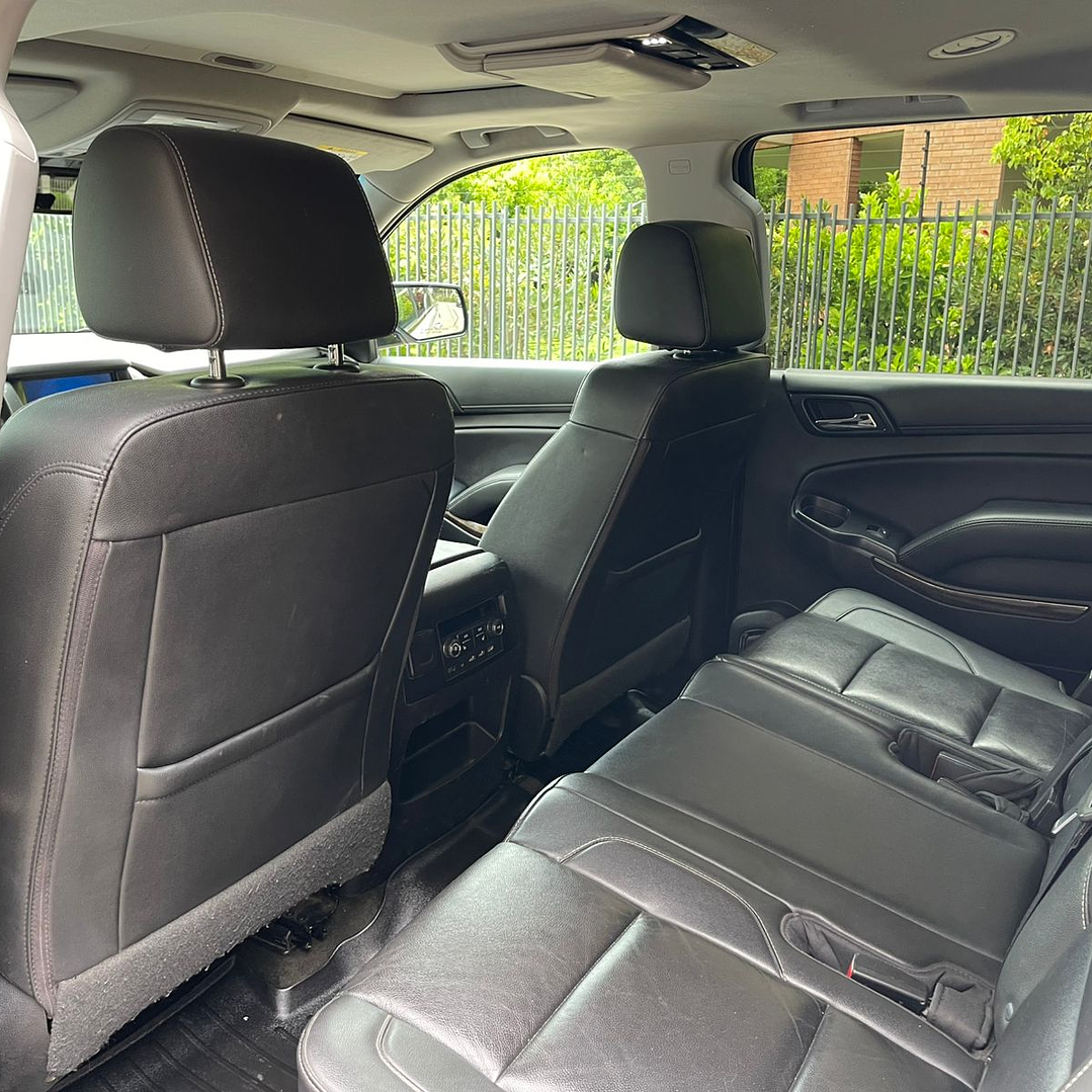 CHEVROLET SUBURBAN LT / AÑO 2019 / 105.000KM / 4X4 / AUTOMATICA / BENCINA 18