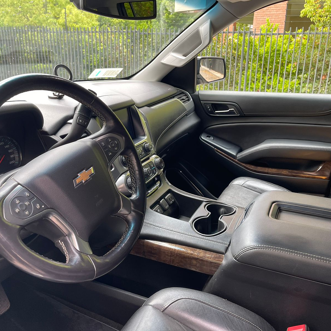 CHEVROLET SUBURBAN LT / AÑO 2019 / 105.000KM / 4X4 / AUTOMATICA / BENCINA 20