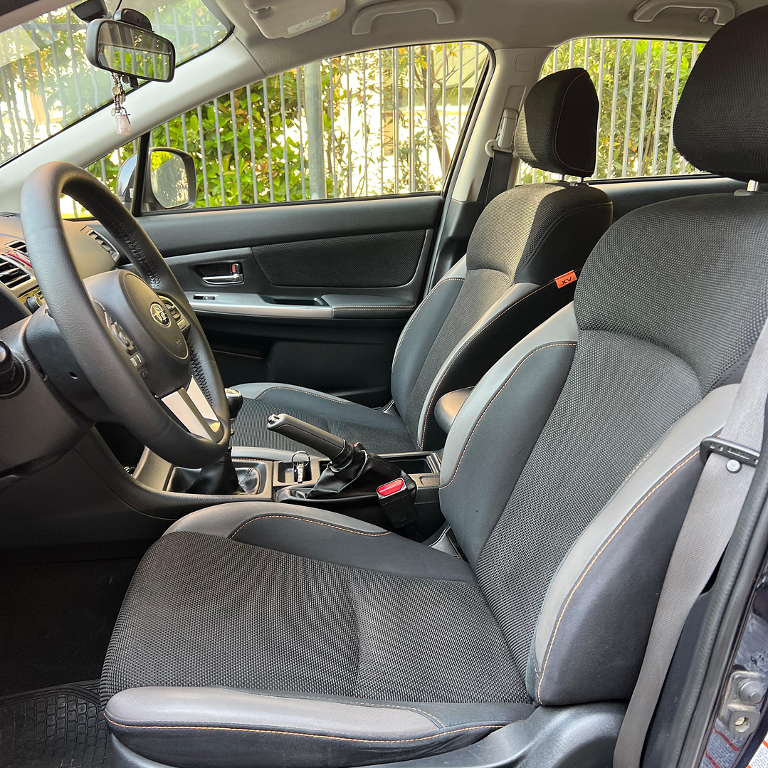 SUBARU XV 2.0 / AÑO 2016 / 105.000KM / AWD / MECANICO / BENCINA 23