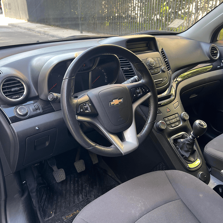 CHEVROLET ORLANDO / AÑO 2017 / 66.000KM / 4X2 / MECANICA/ DIESEL 19