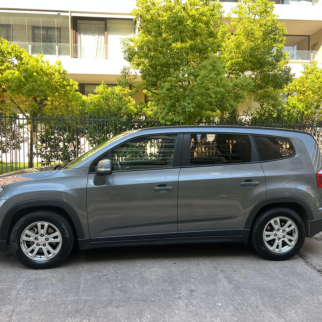 CHEVROLET ORLANDO / AÑO 2017 / 66.000KM / 4X2 / MECANICA/ DIESEL 4
