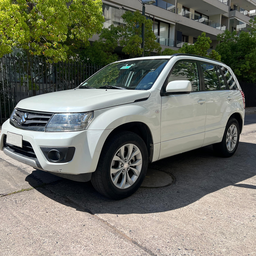 SUZUKI GRAND NOMADE GLX SPORT 2.4 / AÑO 2018 / 49.000KM / 4X2 / MECANICA / BENCINA 3
