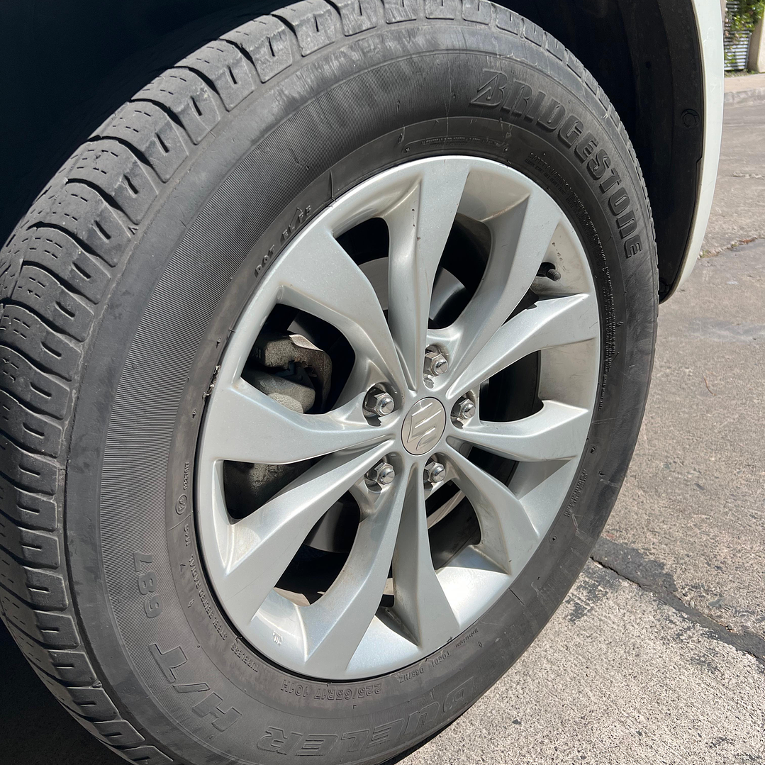 SUZUKI GRAND NOMADE GLX SPORT 2.4 / AÑO 2018 / 49.000KM / 4X2 / MECANICA / BENCINA 13