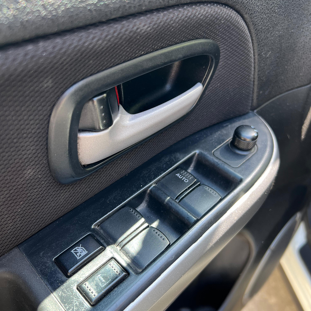 SUZUKI GRAND NOMADE GLX SPORT 2.4 / AÑO 2018 / 49.000KM / 4X2 / MECANICA / BENCINA 14