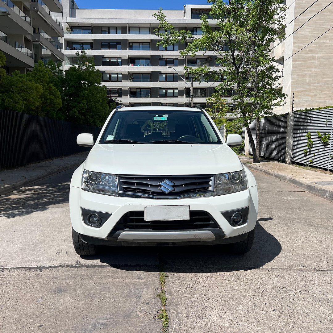 SUZUKI GRAND NOMADE GLX SPORT 2.4 / AÑO 2018 / 49.000KM / 4X2 / MECANICA / BENCINA 2
