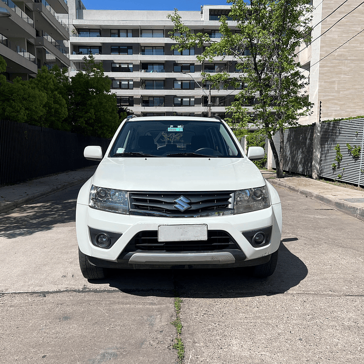SUZUKI GRAND NOMADE GLX SPORT 2.4 / AÑO 2018 / 49.000KM / 4X2 / MECANICA / BENCINA 2