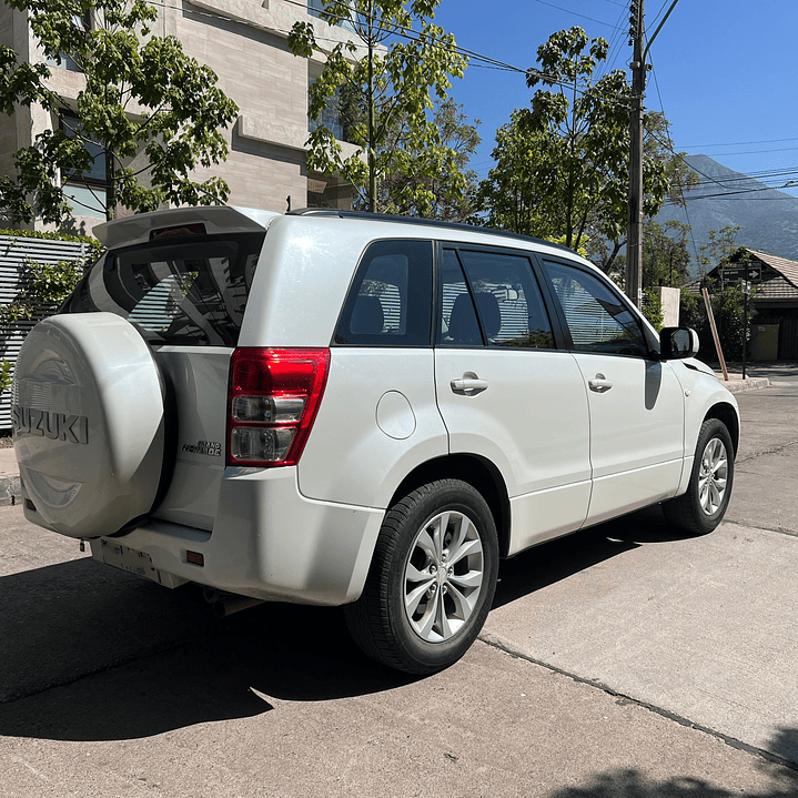 SUZUKI GRAND NOMADE GLX SPORT 2.4 / AÑO 2018 / 49.000KM / 4X2 / MECANICA / BENCINA 7