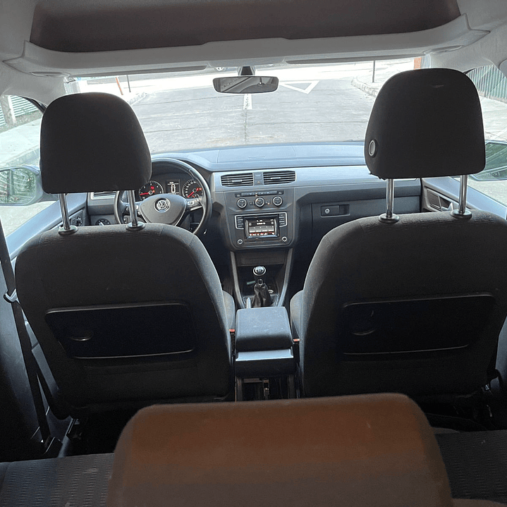 VOLKSWAGEN CADDY COMFORTLINE 1.6 / AÑO 2017 / 106.000KM / 4X2 / MECANICA / DIESEL 13