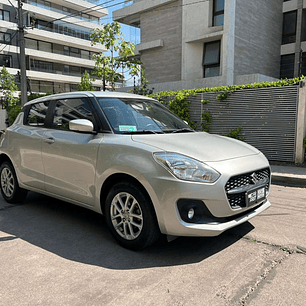 SUZUKI SWIFT 1.2 GL / AÑO 2022 / 127.700KM / 4X2 / MECANICO / BENCINA