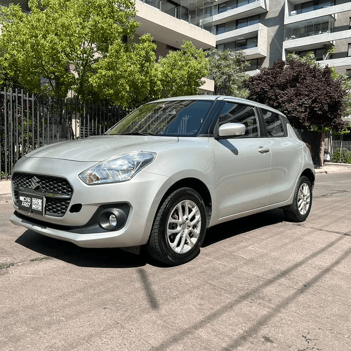 SUZUKI SWIFT 1.2 GL / AÑO 2022 / 127.700KM / 4X2 / MECANICO / BENCINA 3