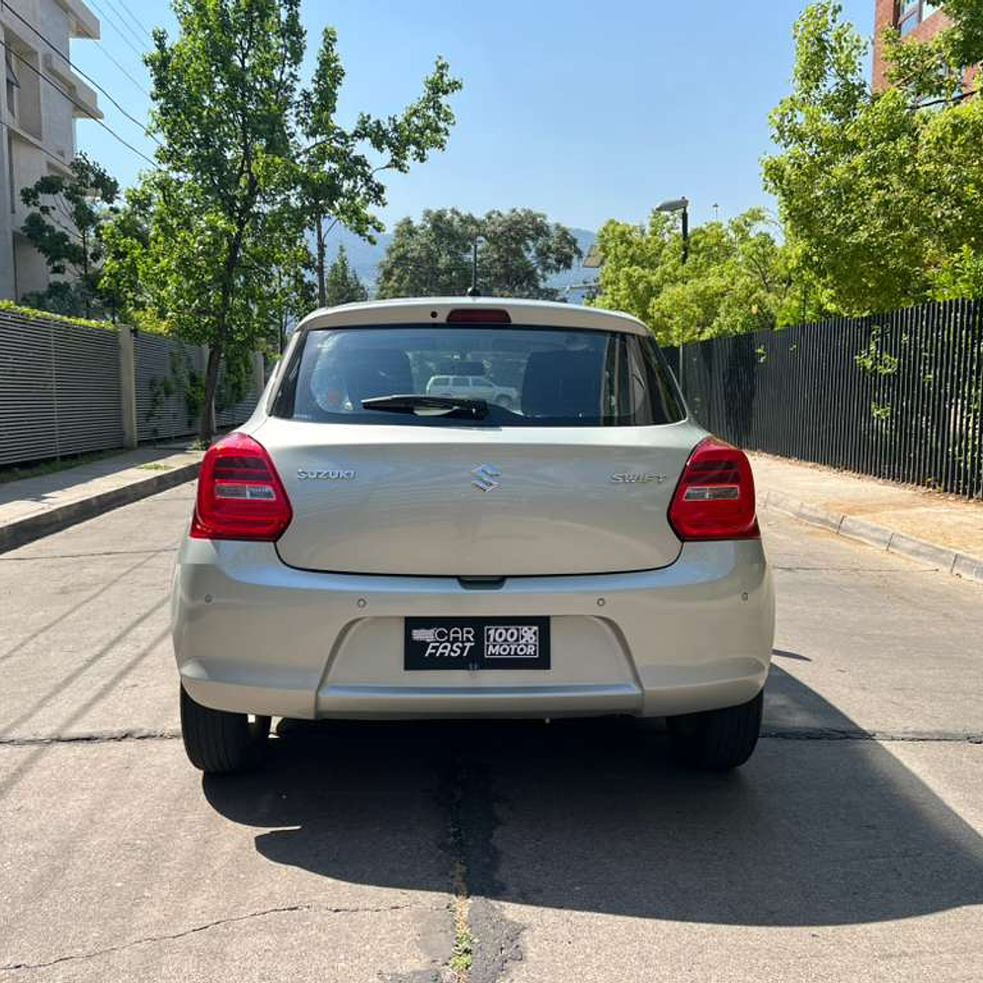 SUZUKI SWIFT 1.2 GL / AÑO 2022 / 127.700KM / 4X2 / MECANICO / BENCINA 6