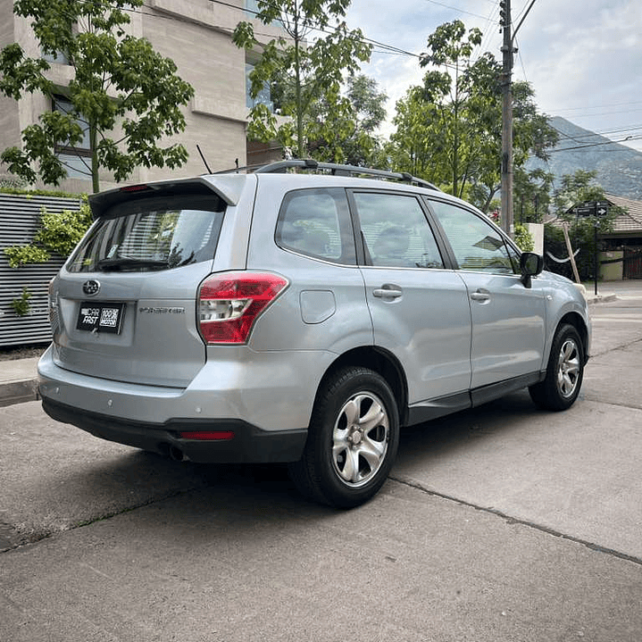 SUBARU ALL NEW FORESTER X  / AÑO 2013 / 110.000KM / 4X4 / AUTOMATICA / BENCINA 7