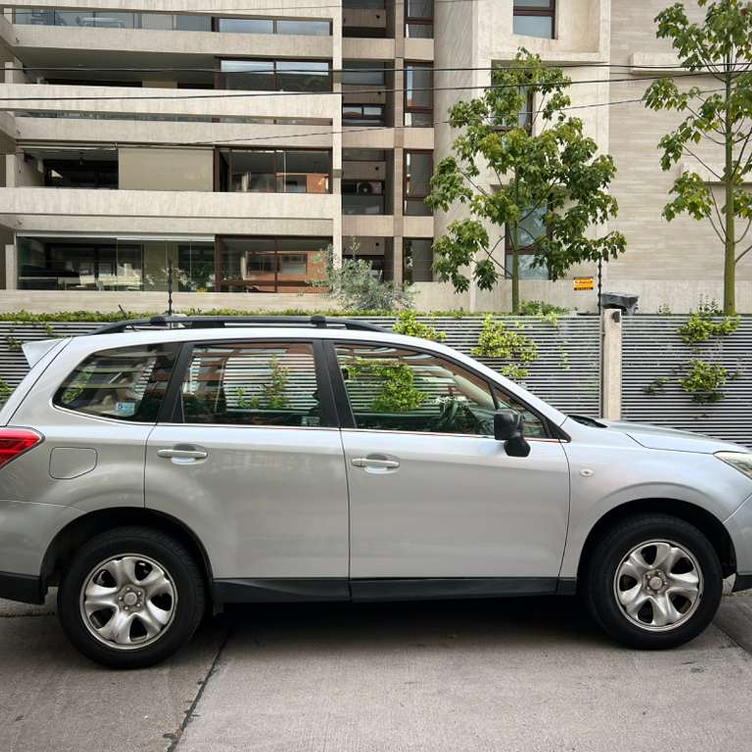SUBARU ALL NEW FORESTER X  / AÑO 2013 / 110.000KM / 4X4 / AUTOMATICA / BENCINA 8