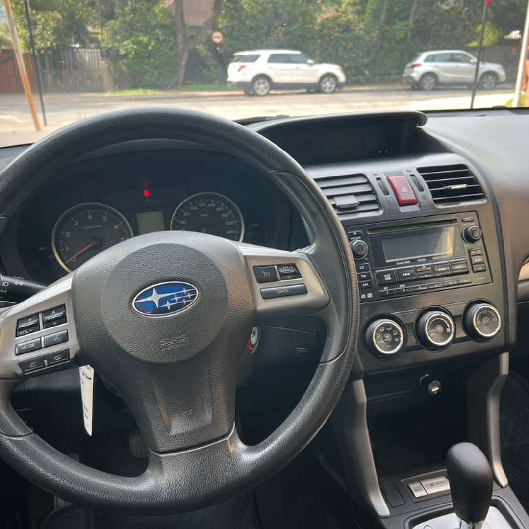 SUBARU ALL NEW FORESTER X  / AÑO 2013 / 110.000KM / 4X4 / AUTOMATICA / BENCINA 11